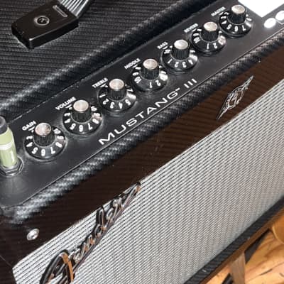 Fender Mustang III 100-Watt 1x12