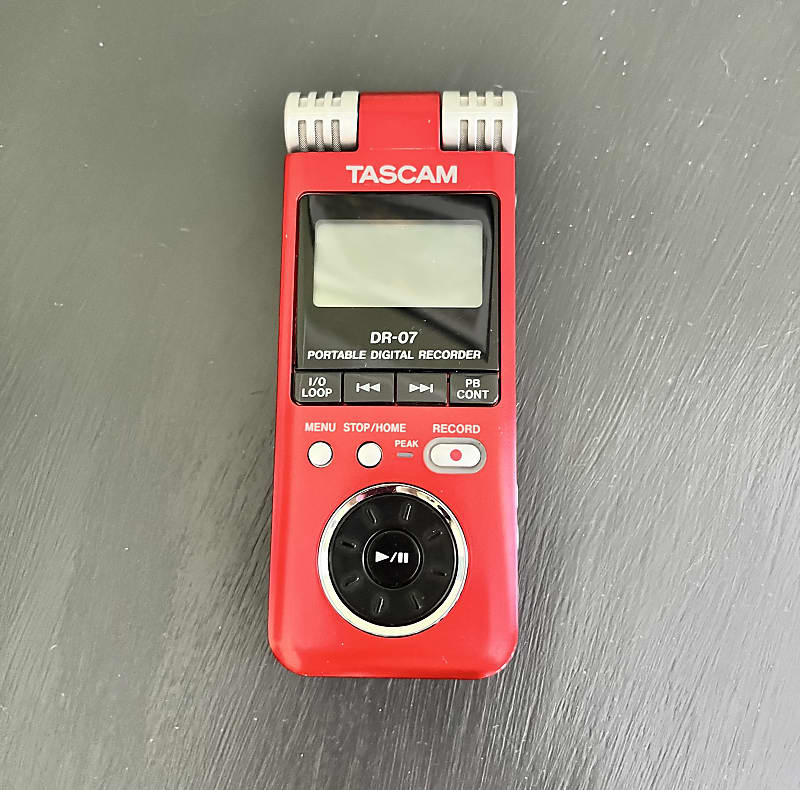 TASCAM DR-07 2013 - Red