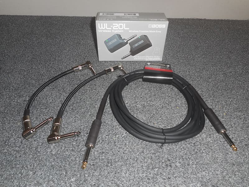 Boss WL-20L Compact Wireless System & FREE CABLES (SC10R & QTY 2