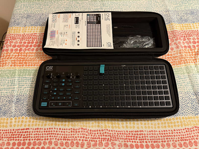 Oxi Instruments One MIDI & CV/Gate Sequencer (Black Edition) image 1