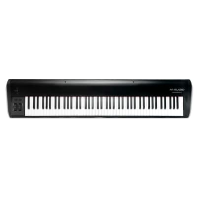 M-Audio Hammer 88 Velocity-Sensitive Fully-Weighted 88-Keys Keyboard Controller with USB -MIDI Connection and Multiple Keyboard Zones