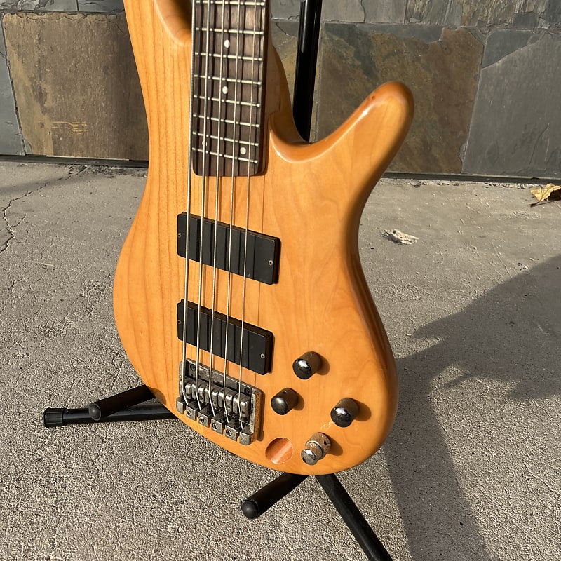 Used Soundgear by Ibanez SR-405 5 String Bass Light Amber