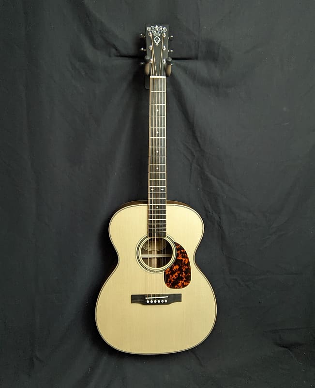 Larrivée OM-40 Ovangkol Limited Edition Acoustic Guitar image 1