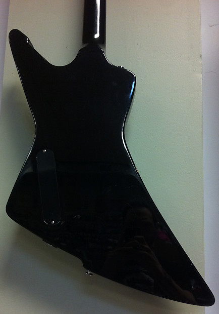 Sx shop explorer guitar