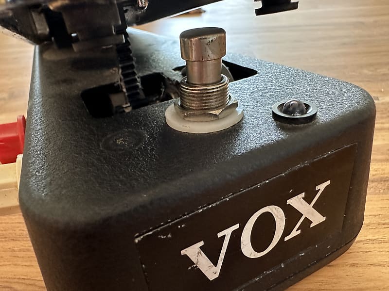 JHS Vox V847 Wah with 