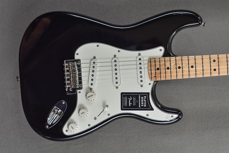 Fender Player Stratocaster - Black 