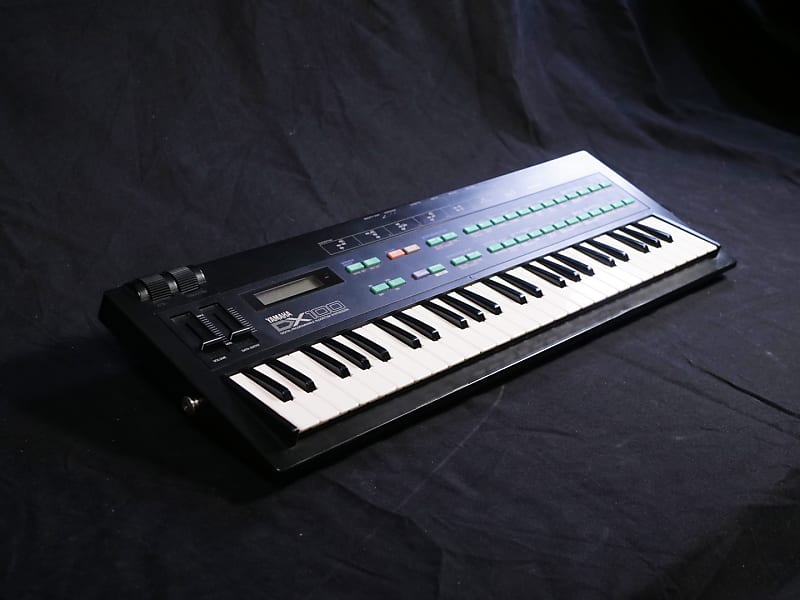 Yamaha DX100 Programmable Algorithm Synthesizer | Reverb France
