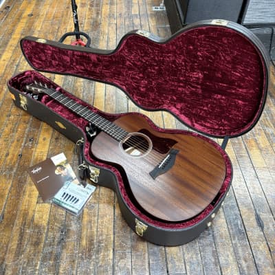 Taylor AD22e Mahogany/Sapele Grand Concert Acoustic-Electric Guitar 2021 w/Hard Case, Materials image 10