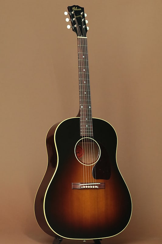 Gibson Montana J-45 Banner 19-Fret Limited Edition Vintage