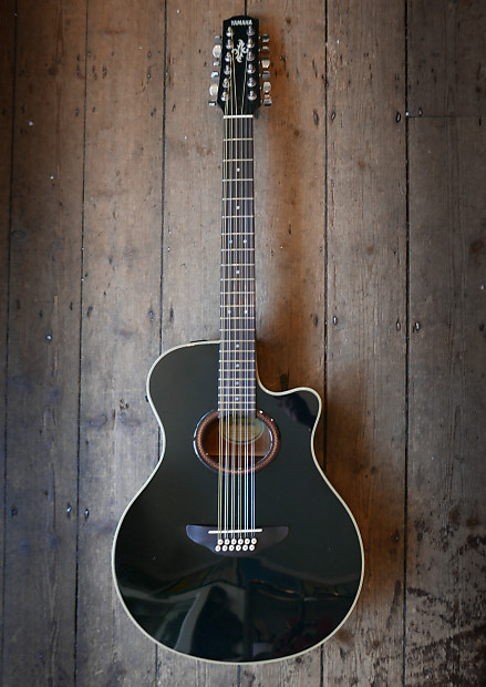 YAMAHA APX-5-12A ELECTRO ACOUSTIC 12 STRING.