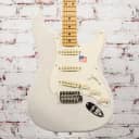 Fender Eric Johnson Stratocaster®, Maple Fingerboard, White Blonde