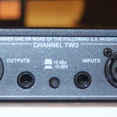 dbx 266xs Dual-Channel Compressor / Gate | Reverb