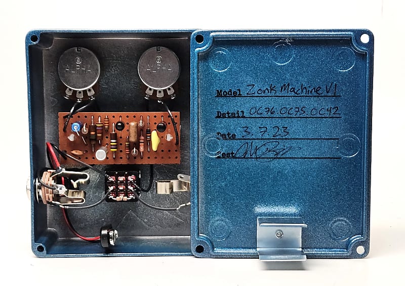 used Seeker Electric Effects Zonk Machine VI with OC76, OC75, Reverb