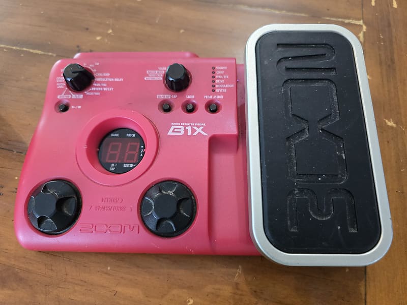 Zoom B1X