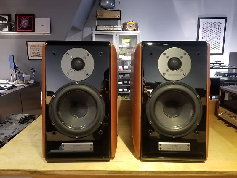 Usher Audio BE-718 Beryllium Series Bookshelf Speakers Great Sound 