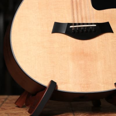 Taylor 352ce Grand Concert Sapele/Sitka Spruce 12-String Acoustic Electric Guitar image 4