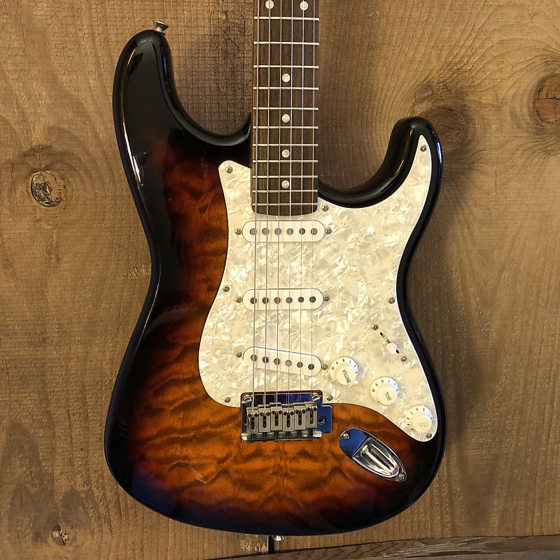 Squier Standard Deluxe QMT Stratocaster Quilt Top 3-Tone