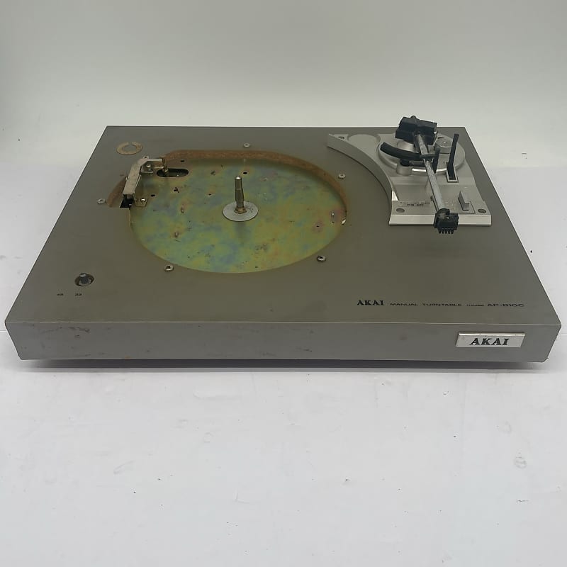 Akai Turntable AP-B10C Manual Belt Drive Japan VTG Silver *PARTS OR REPAIR  			
