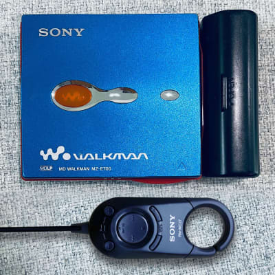 Sony MZ-E700 Walkman MiniDisc Player w/ Remote, EX Blue ! Working ! image 1
