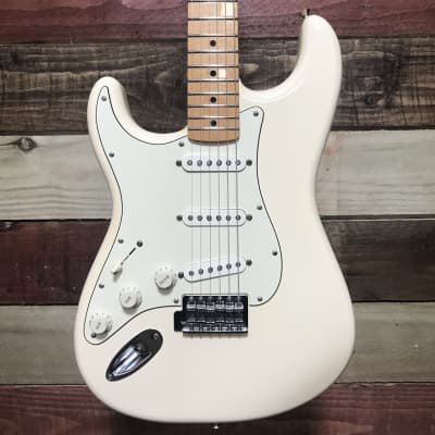 Fender Standard Stratocaster Left-Handed with Maple Fretboard Arctic White 2015 for sale