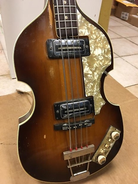 1967 store hofner bass