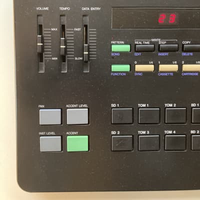 Yamaha rx11 2024 drum machine