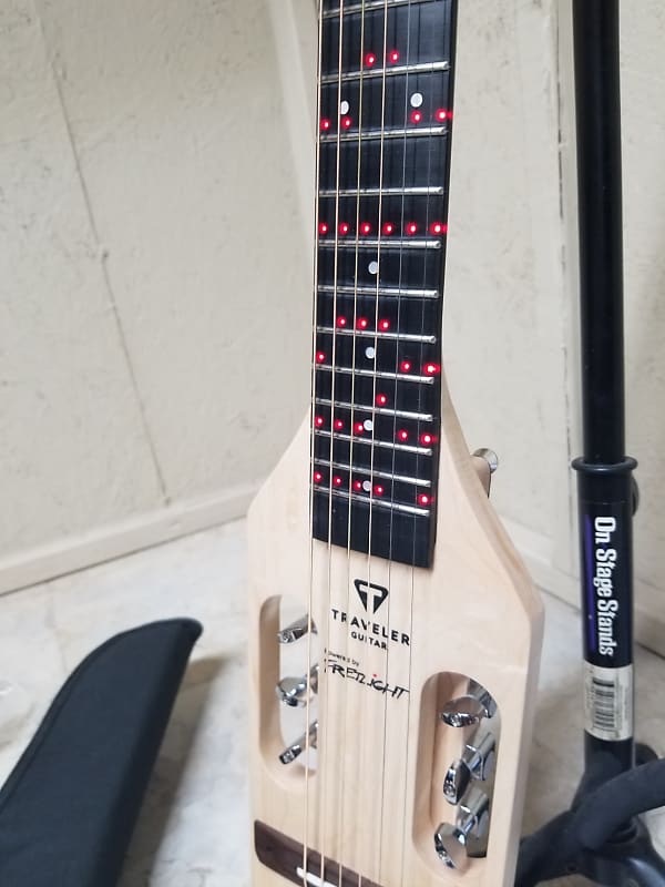 Traveler Ultra Light / Fretlight Acoustic/Electric Travel Reverb