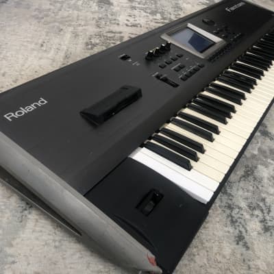 Roland Fantom FA-76 76-Key Music Workstation 2002 - 2003 - Silver