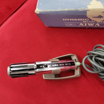 Aiwa DM-65 Dynamic Mic with Stand image 2