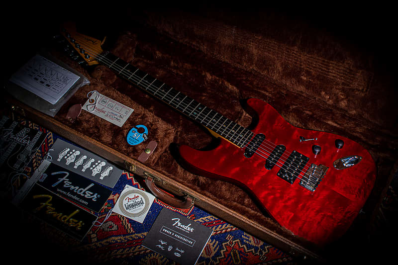 格安人気Fender USA American Deluxe Stratocaster ギター
