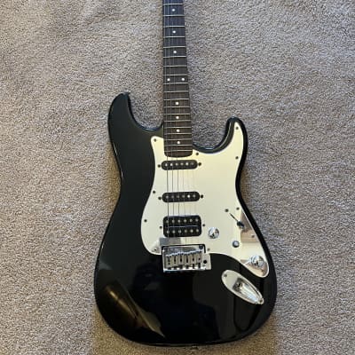 Squier Standard Stratocaster HSS Black and Chrome