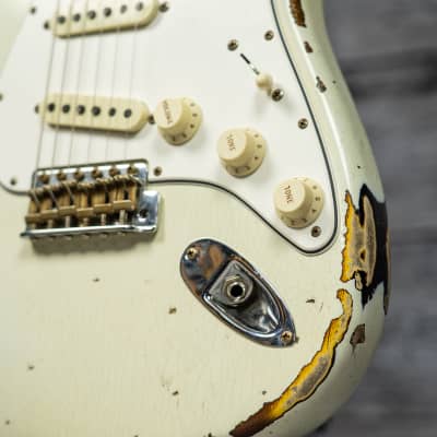 Fender Custom Shop W21 Ltd '67 Heavy Relic Stratocaster - Aged Olympic White over 3-Tone Sunburst image 3
