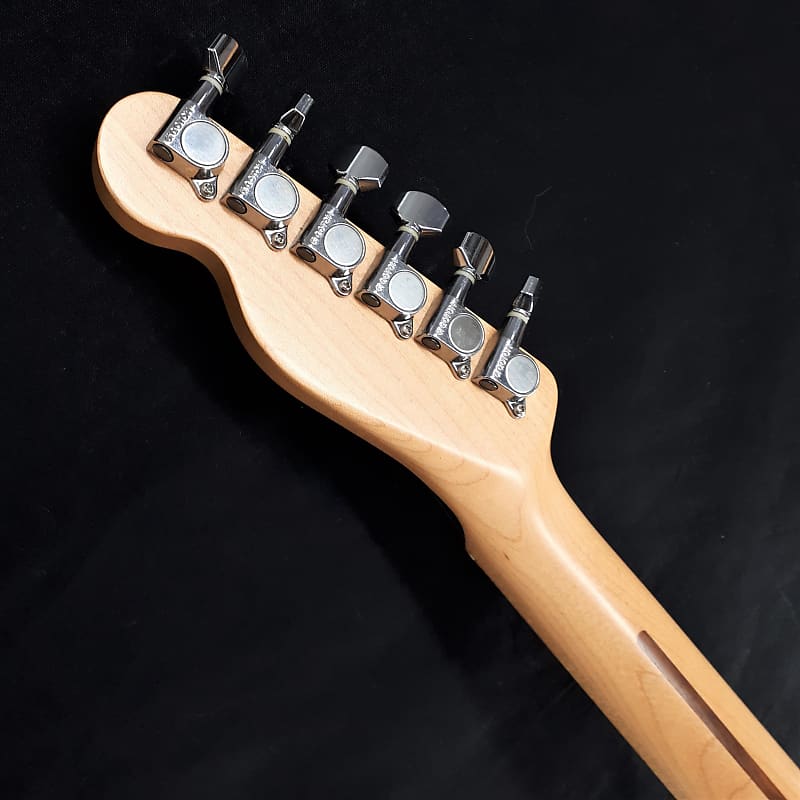 しずくFender Telecaster 1997 Fender '72 reissue Telecaster Custom TC72-TS Futoshi