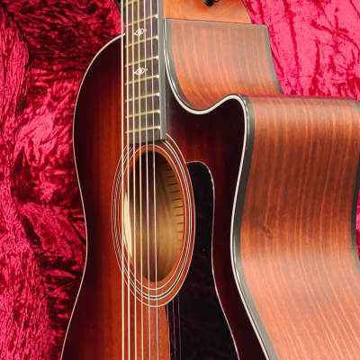 Taylor 324ce Grand Auditorium Mahogany/Blackwood Cutaway Acoustic/Electric with V-Class Bracing image 9