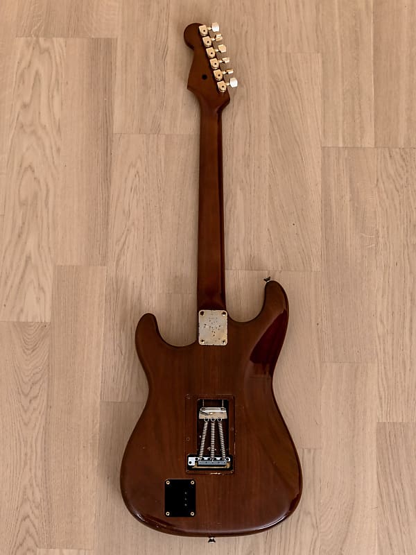 1980s Levinson Blade R4 Vintage S-Style Electric Guitar Walnut w