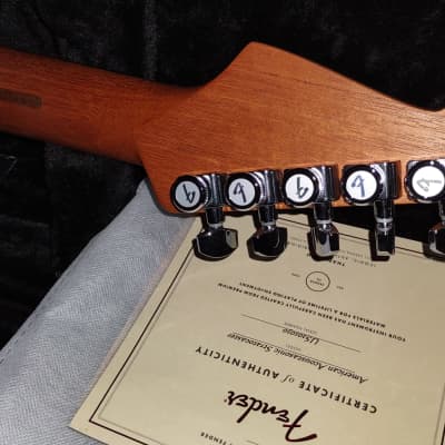 Fender Acoustasonic Stratocaster 2020 - Transparent Sonic Blue - Includes Deluxe v Fender Hardshell Case image 6