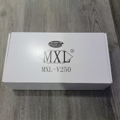 *NEW, OPEN BOX* MXL V250 Condenser Microphone 2010s - Silver image 3