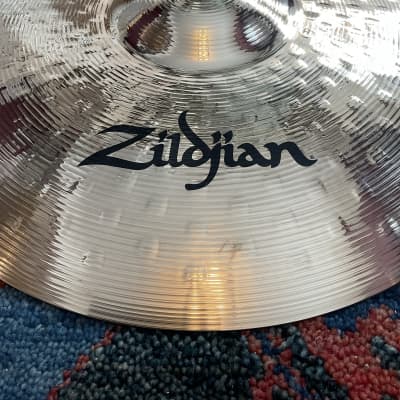 Zildjian A 18” Heavy Crash Cymbal Brilliant Finish image 3
