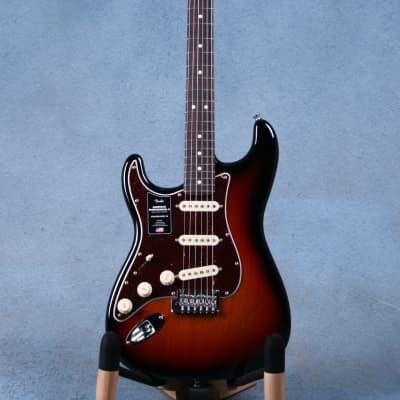 Fender American Professional II Stratocaster Left Handed Rosewood Fingerboard - 3-Color Sunburst - US210058683 - 3-Color Sunburst image 7