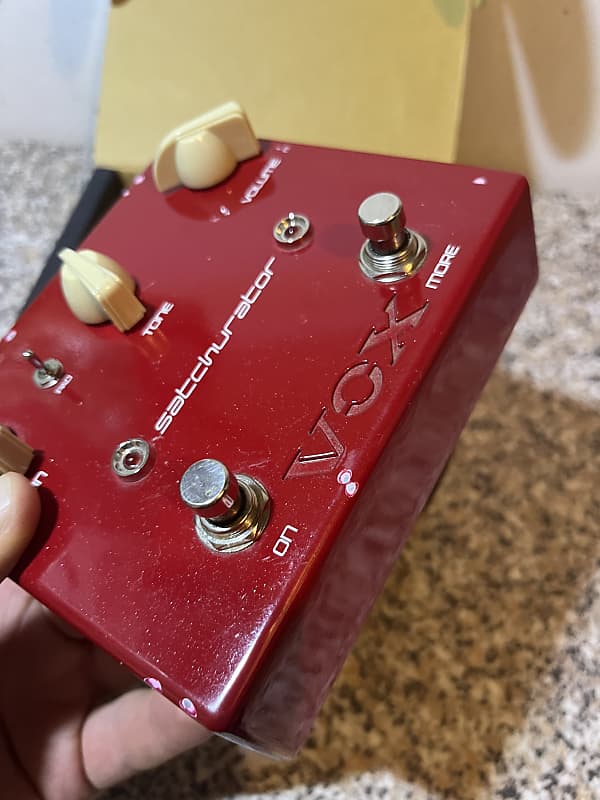 Vox Satchurator