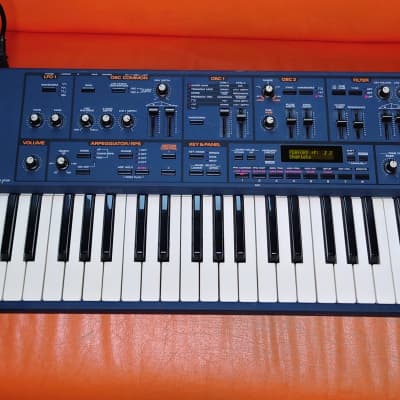 Roland JP-8000 49-Key Synthesizer 1996 - 2001 - Cobalt