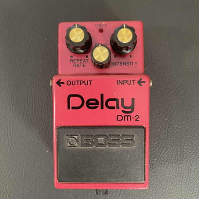 Boss DM-2 Delay 1982 s/n 293800 with MN3205 BBD and MN3102