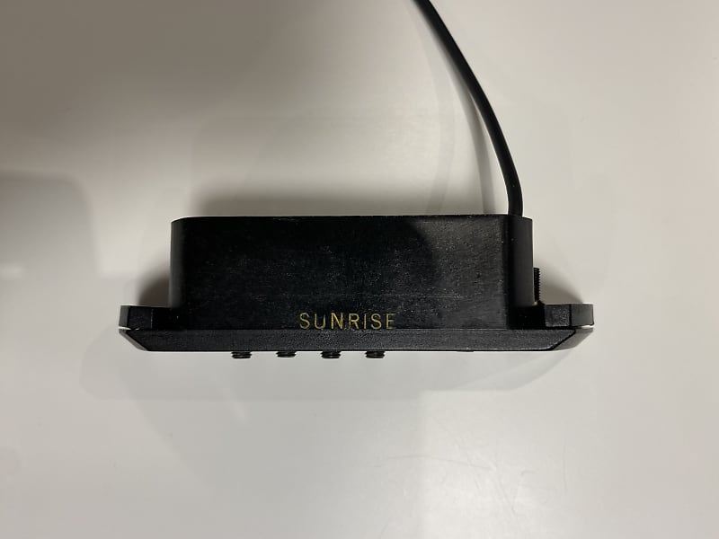 サンライズ プリアンプ バッファーボックス SB2 USED！作動確認済み！ Sunrise S1 acoustic pickup and SB2 preamp buffer box (stereo