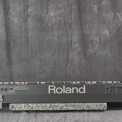 Roland JUNO-106 Programmable Polyphonic Synthesizer in Very Good condition image 11