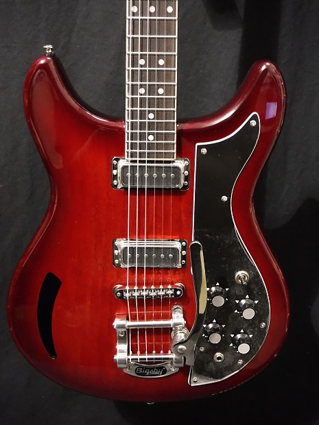 Eastwood K200 Deluxe Electric Guitar in Wine Burst & Case