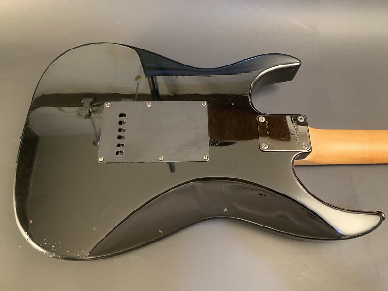 Rare Vintage Fernandes Revolver FR-40 SFR-512 Made in Japan Rare Vintage Fernandes Revolver FR-40 SFR-512 Made in Japan