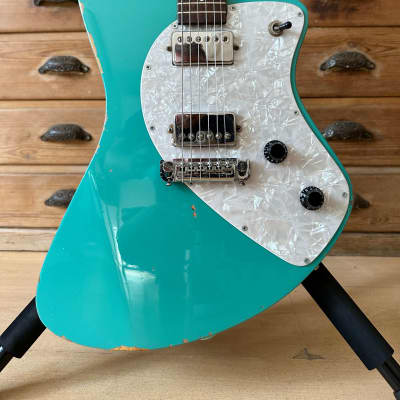 FERNANDES VERTIGO シャチ FERNANDES VERTIGO DELUXE GUITAR REVIEW SPECS 11 X 8.5 . C1