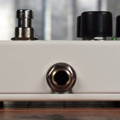 Electro-Harmonix EHX Crayon 69 Full Range Overdrive Guitar Effect Pedal image 4