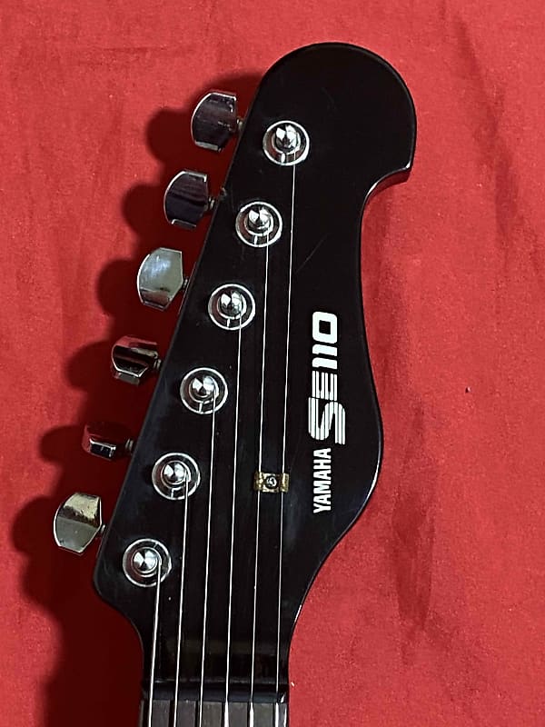 Yamaha se110 electric deals guitar