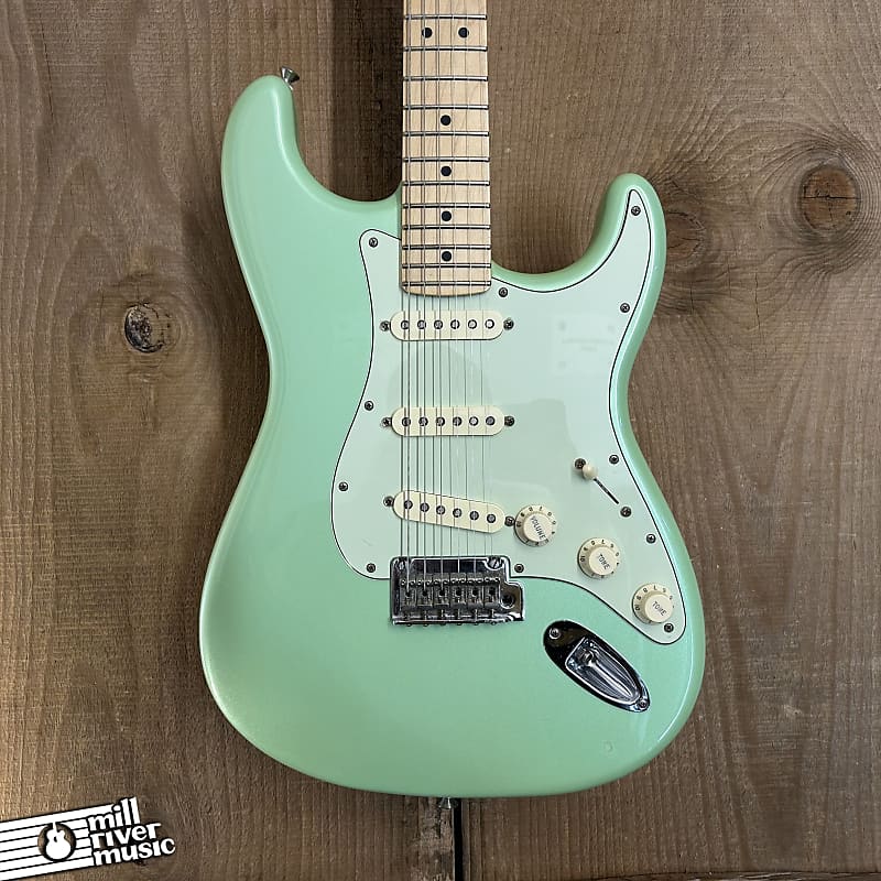 Fender Limited Edition Player Strat Seafoam Pearl 2018 w/ Tweed Case